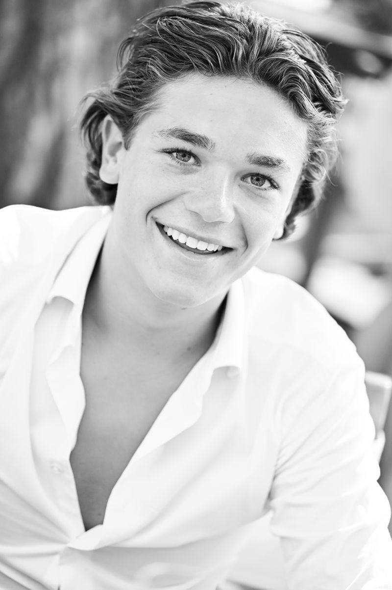 Portret van Todd Loveriks, verbonden aan EuroCollege en maker van Hotelmanager.nl